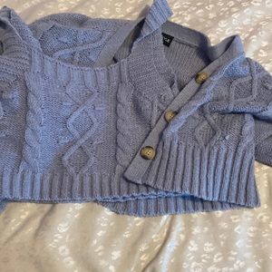 KENDALL & KYLIE KNIT SWEATER SET W CROP TOP